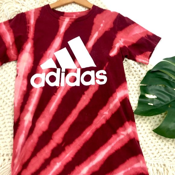 ADIDAS Go To Tee Red Tie Dye Short Sleeve Shirt - Picture 10 of 14